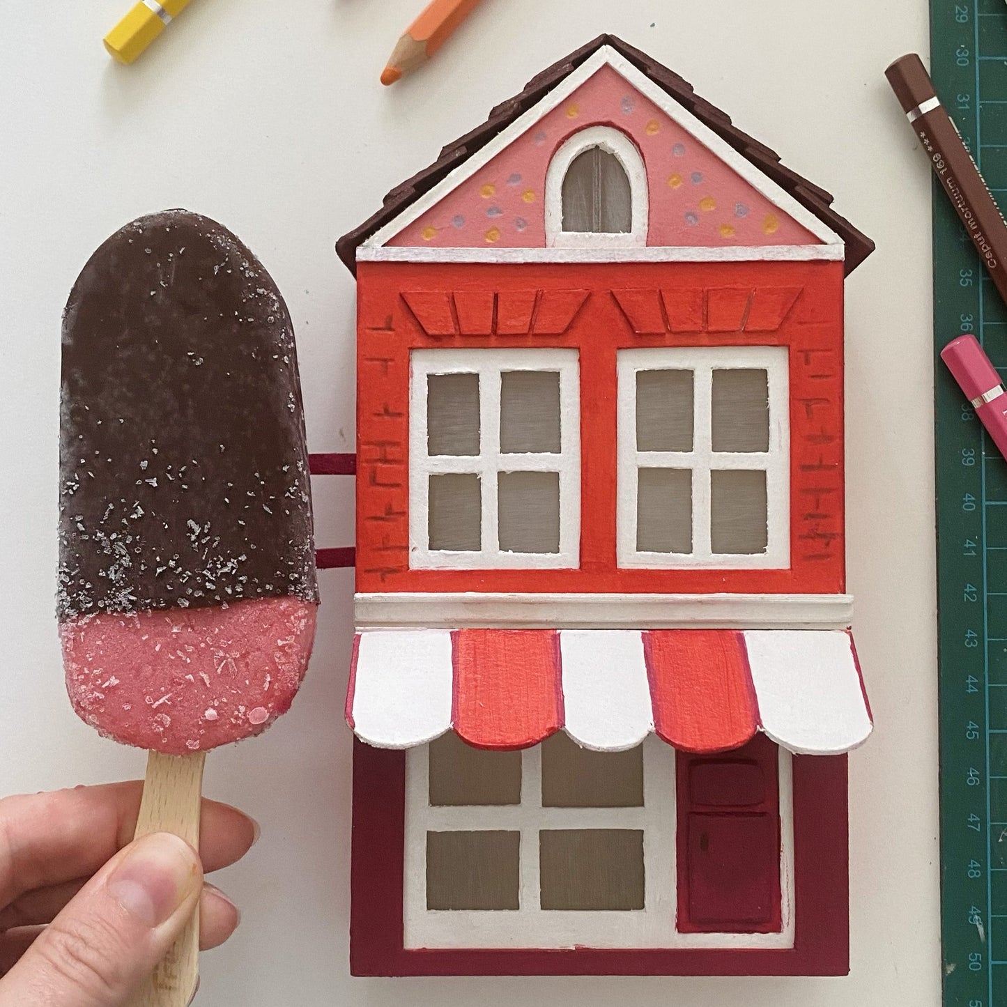 Miniature house workshop