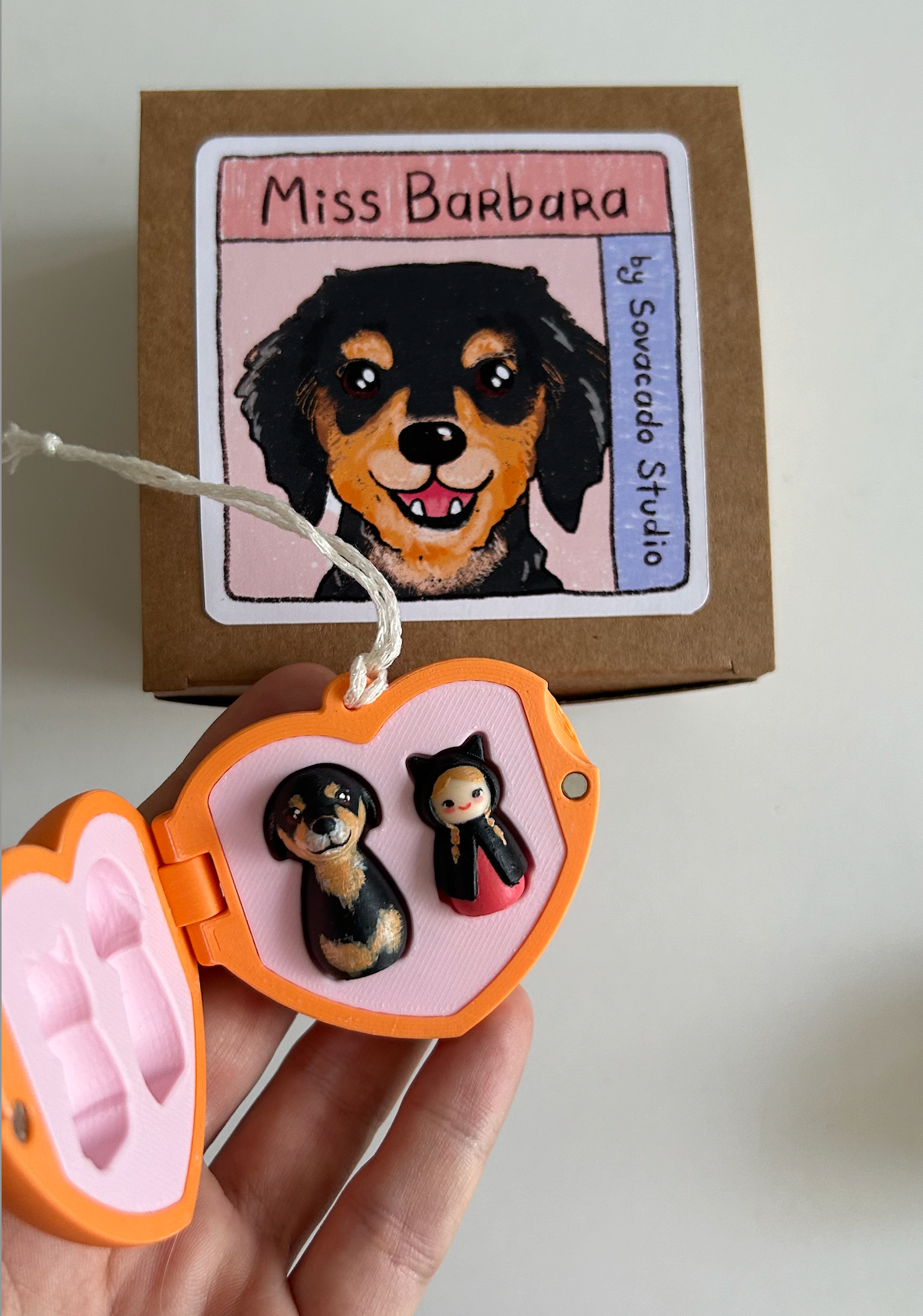 Custom pet in a tamagotchi/heart